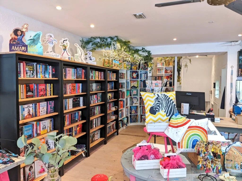 the ginger cat bookshop